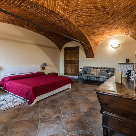 לינה וארוחת בוקר Casa Furno Certe Notti Langhe מראה חיצוני תמונה