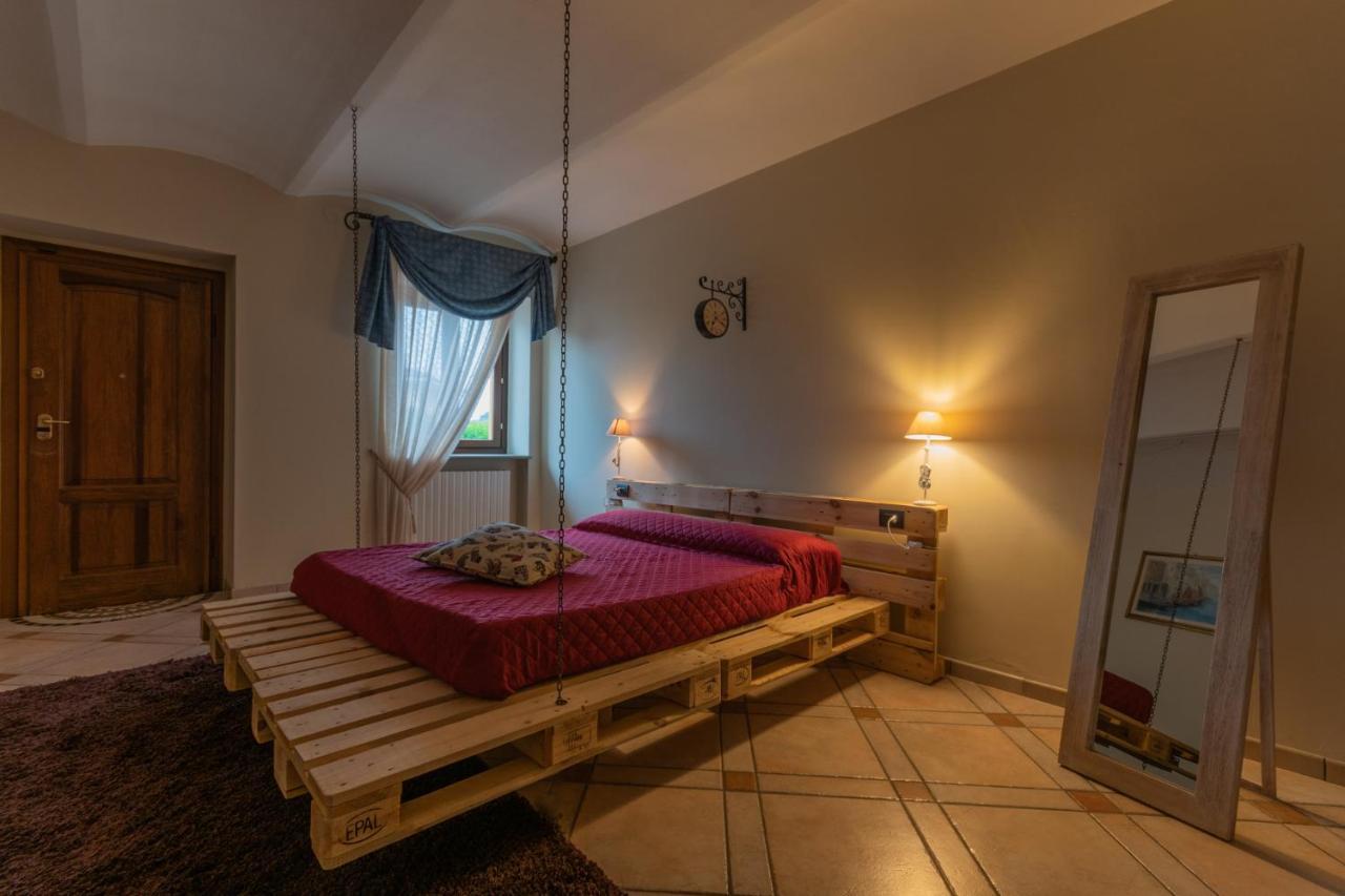לינה וארוחת בוקר Casa Furno Certe Notti Langhe מראה חיצוני תמונה